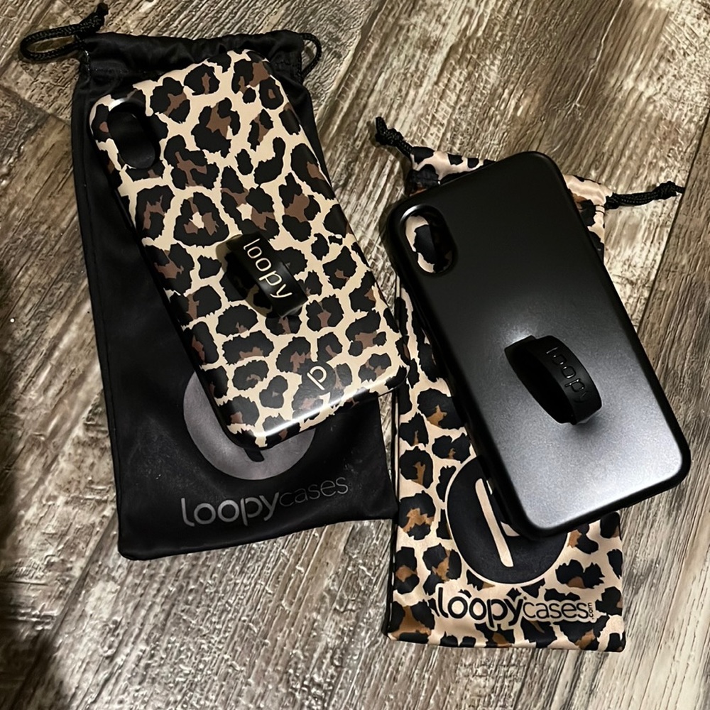 *2*New loopy cases for iPhone X (1) black and (1) Leopard